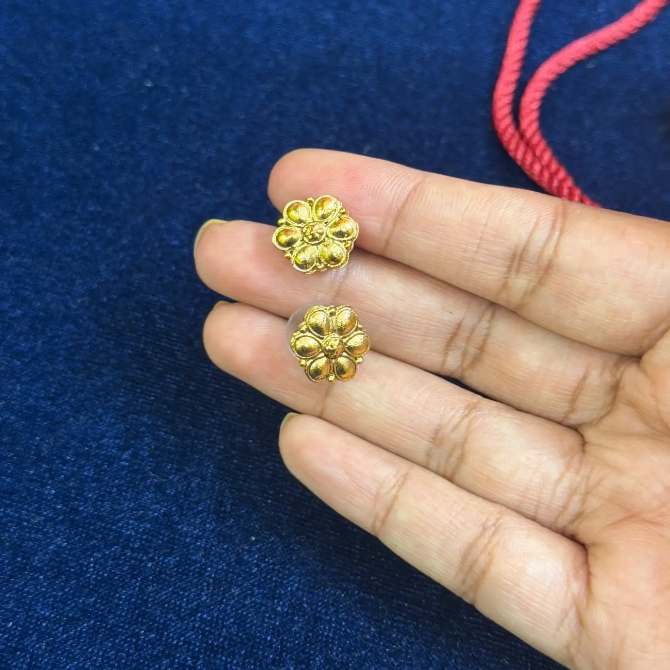 Havala cluster beads neck set