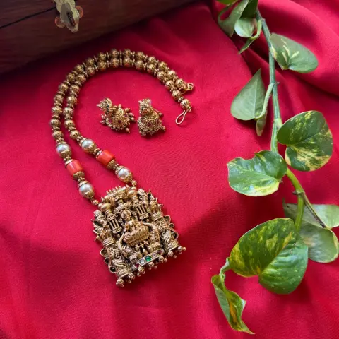 Havala Swarovski Pearl Rajalakshmi Medium Haaram