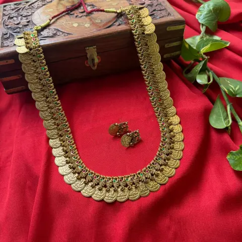 Gold Replica Antique Ahaana Krishna Inspired Grand Kasu Mala Long Haram Set – Peacock Motif Border, Ruby-Emerald Kemp Stones & Coin Earrings