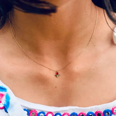 Red tulip neck chain