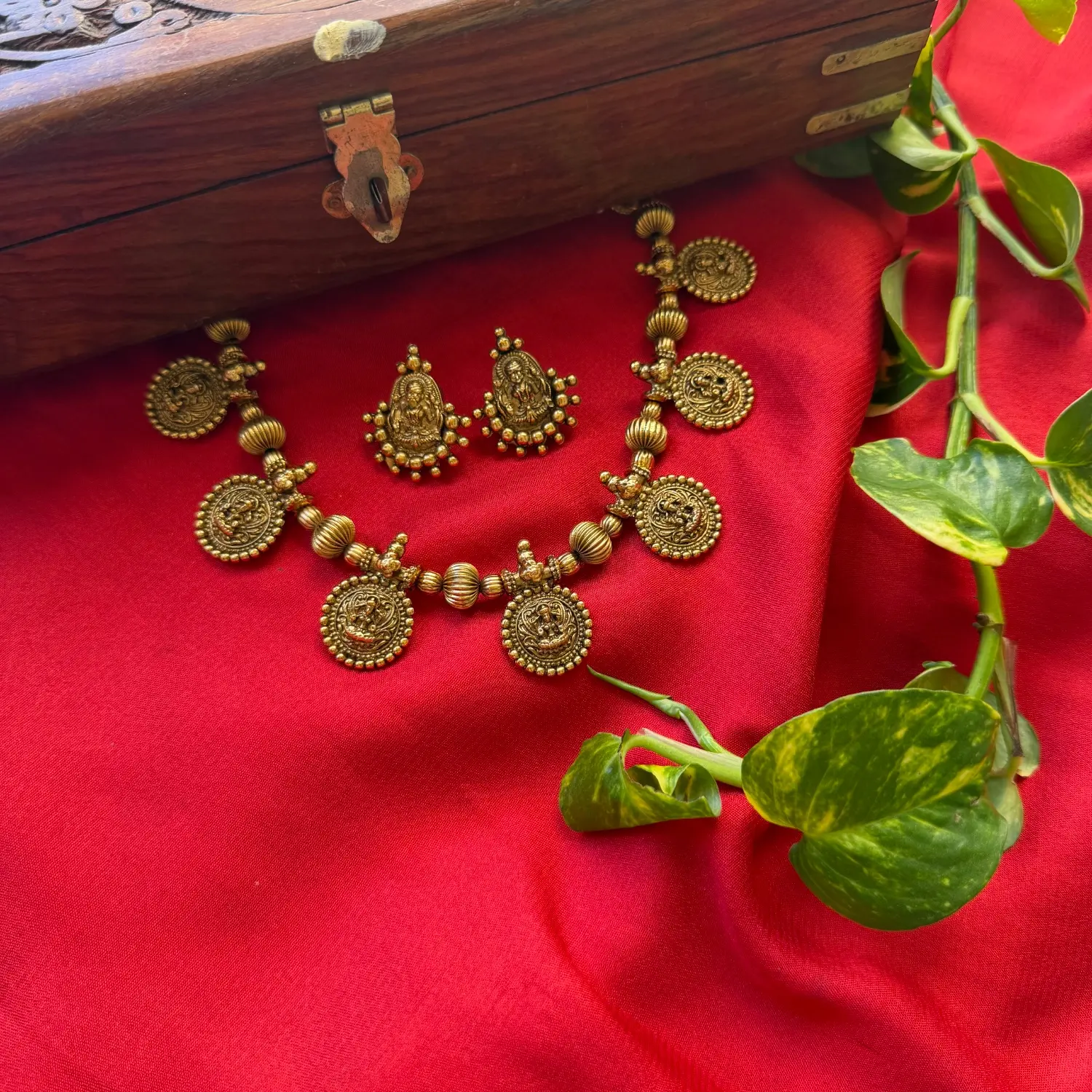 Gold Replica Antique Temple Goddess Lakshmi Coin Medallion Necklace Set – Fluted Bead Spacer Chain & Matching Lakshmi Stud Earrings