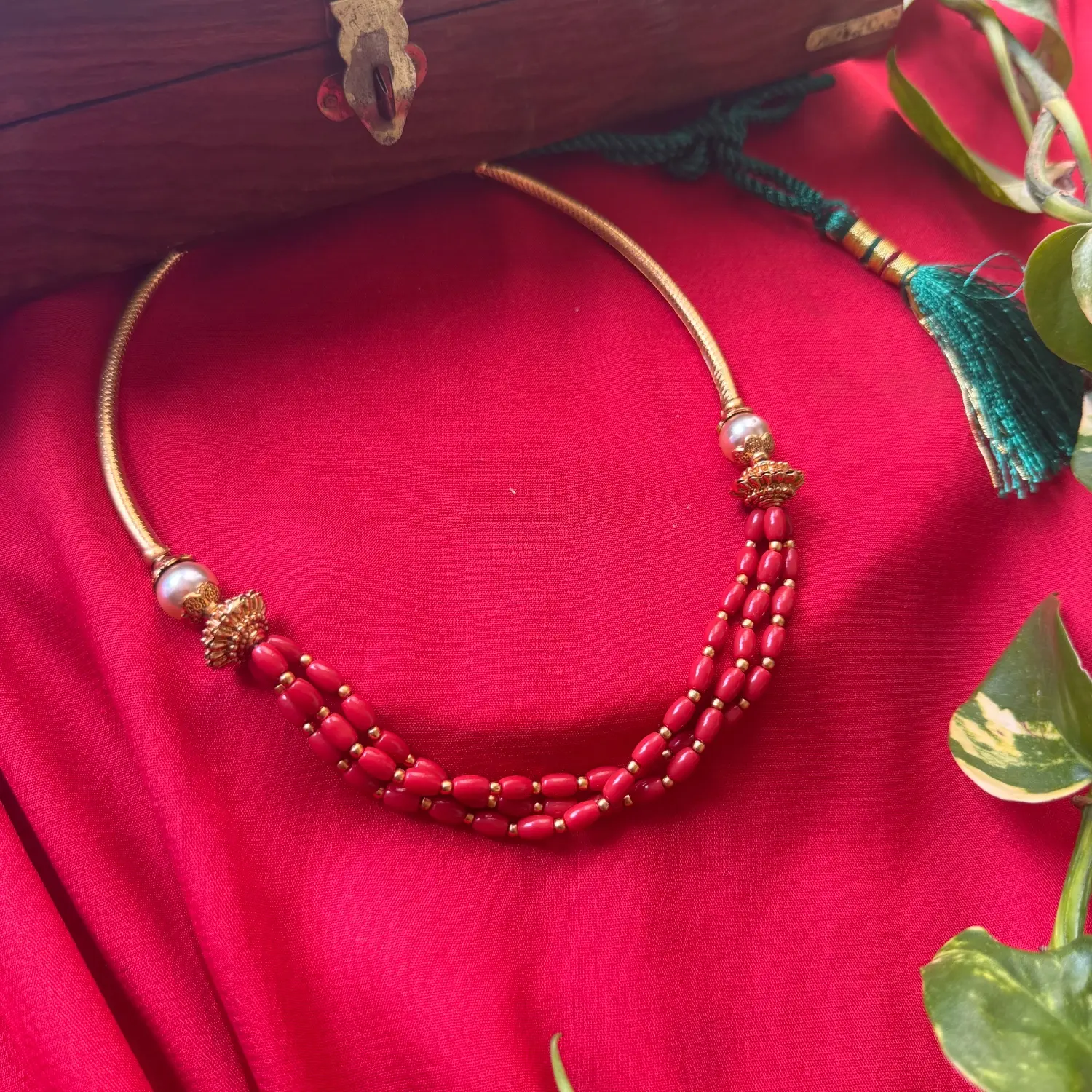 Triple layer Coral Kanti Neck Set