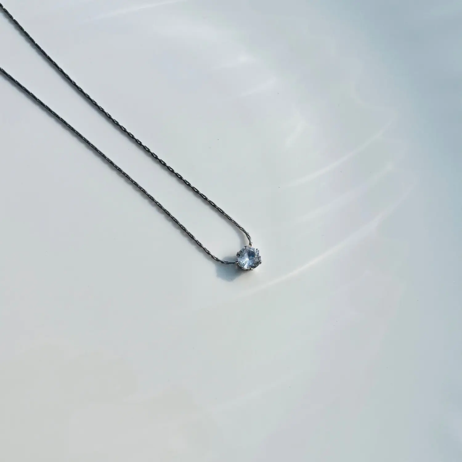 Silver solitaire pendant necklace
