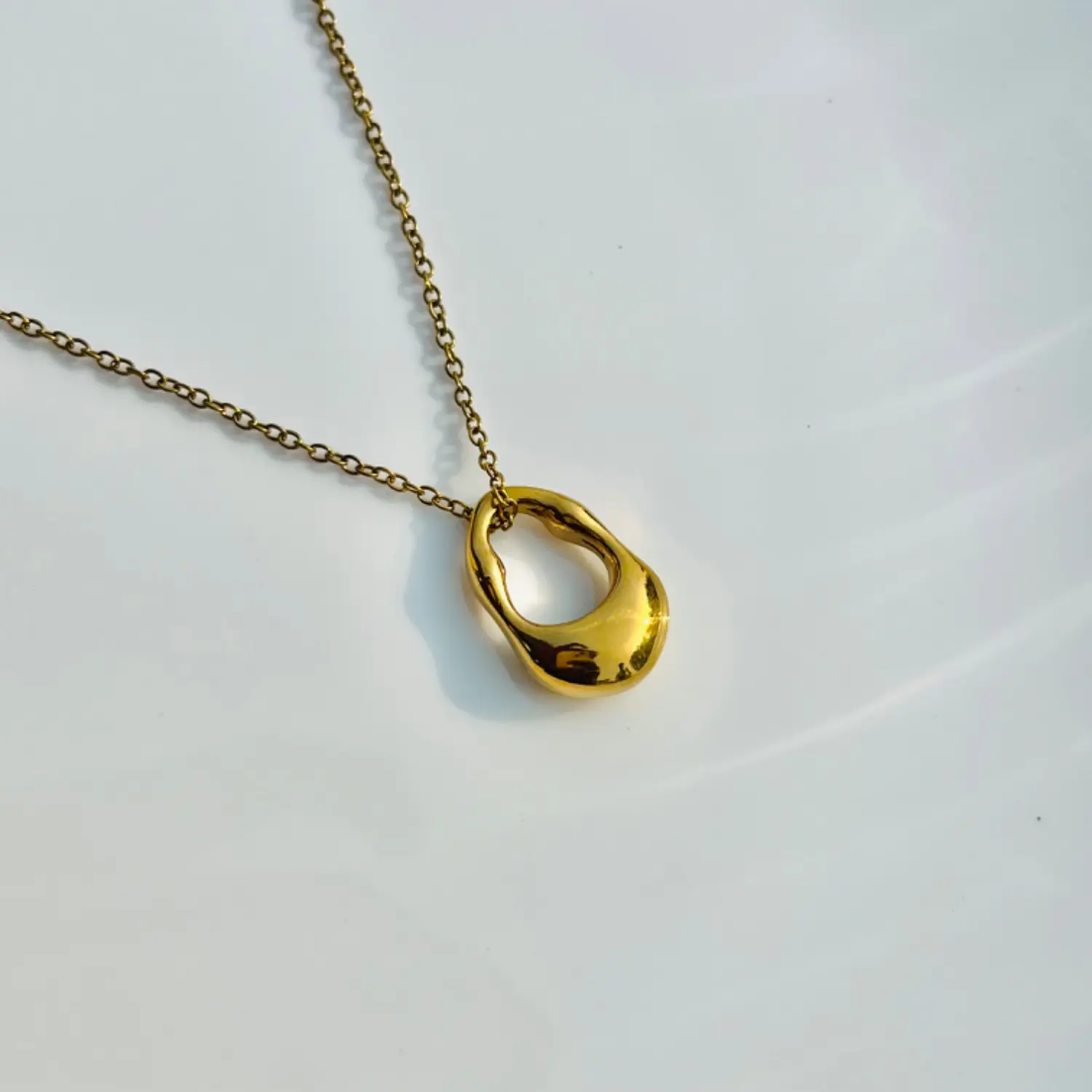 Modern organic abstract pendant necklace