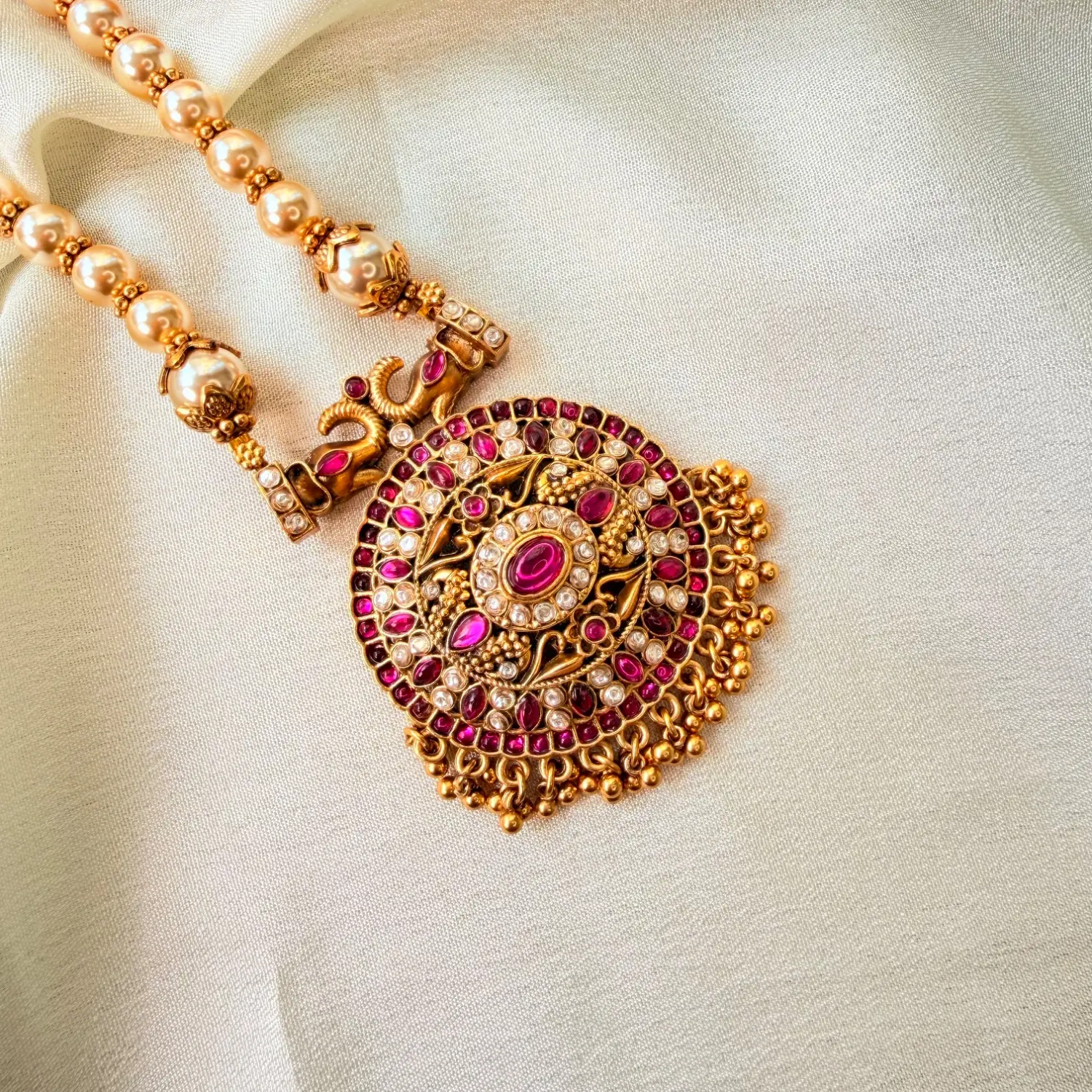 Pearl Beaded Antique Gold Pendant Necklace Set
