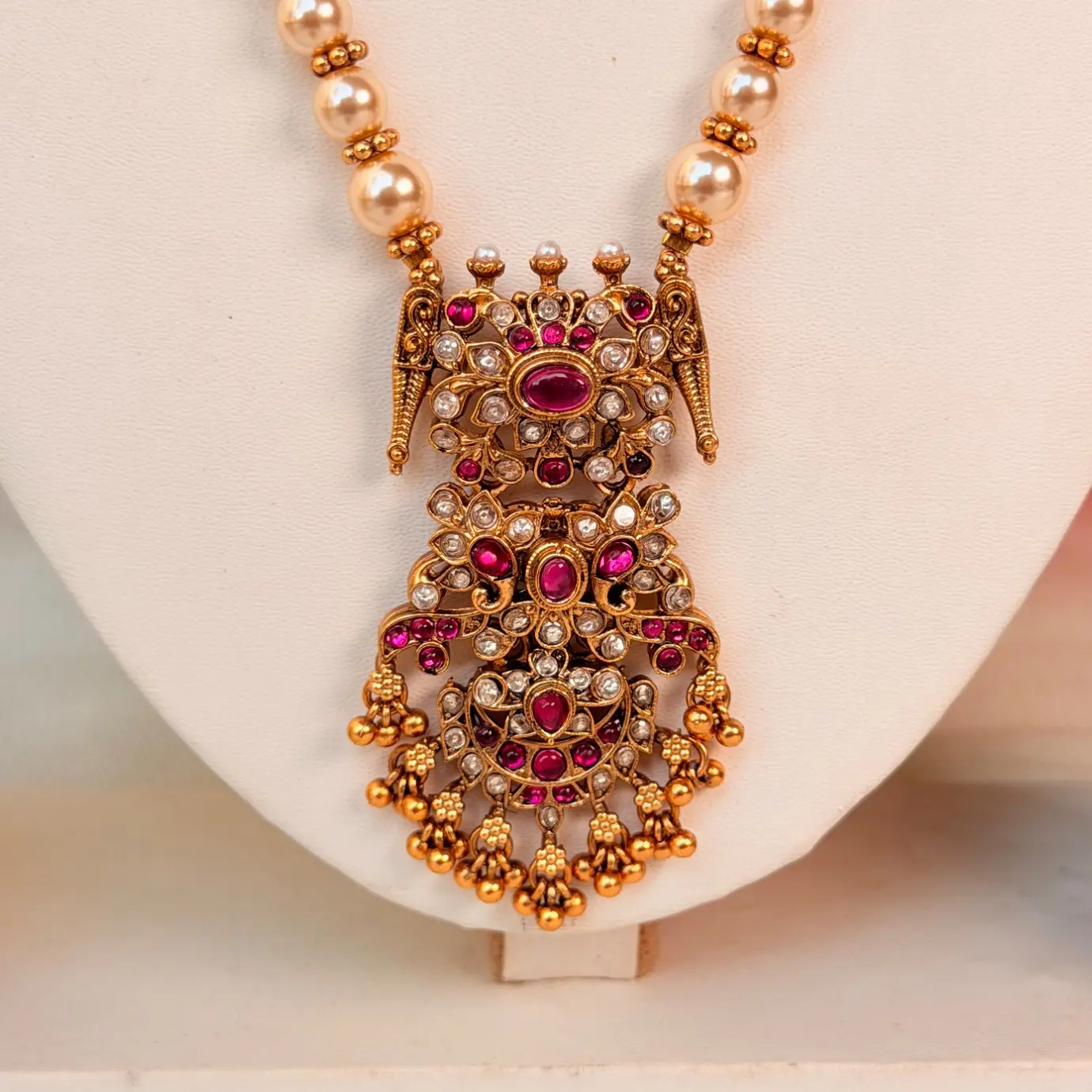 Pearl Mala with Kemp Stone Temple Pendant and Jhumkas SJMH038