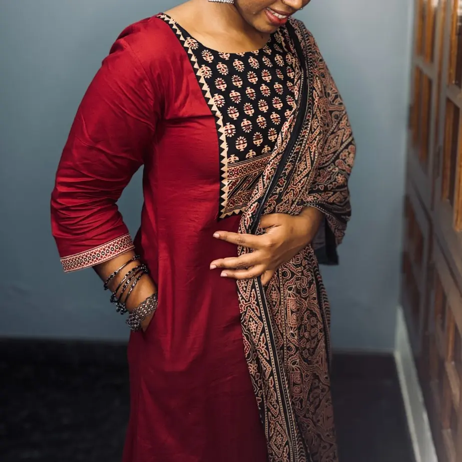 Ruby Noir Kurta Set - H001
