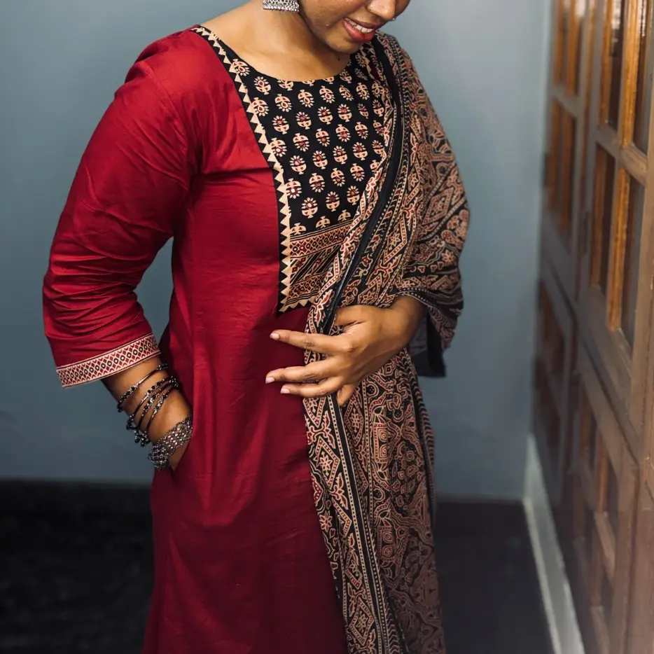 Ruby Noir Kurta Set - H001