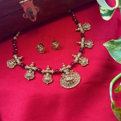 Temple Lakshmi Pendant Neckpiece with Emerald Green / Ruby Red Agate Bead Chain, Barrel Tube Links, & Seated Lakshmi Stud Earrings
